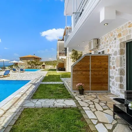 Sea View Apartment Tsoukaládhes